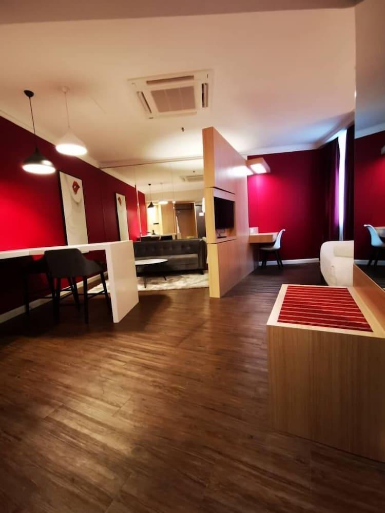 Regalodge Hotel & Spa Ипох Екстериор снимка