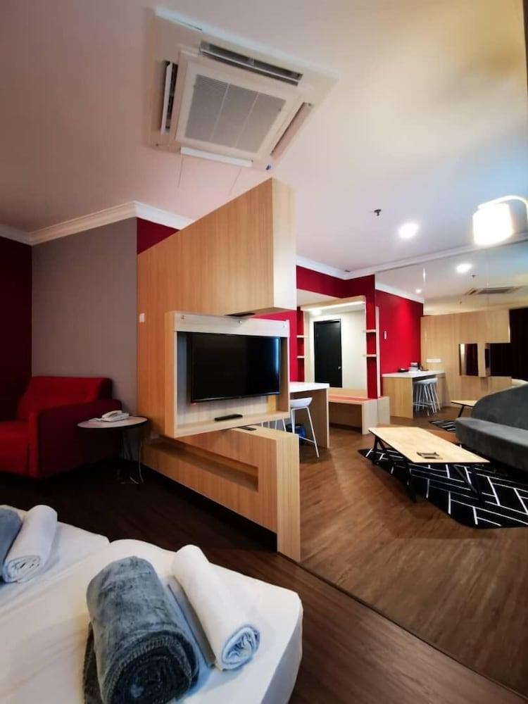Regalodge Hotel & Spa Ипох Екстериор снимка