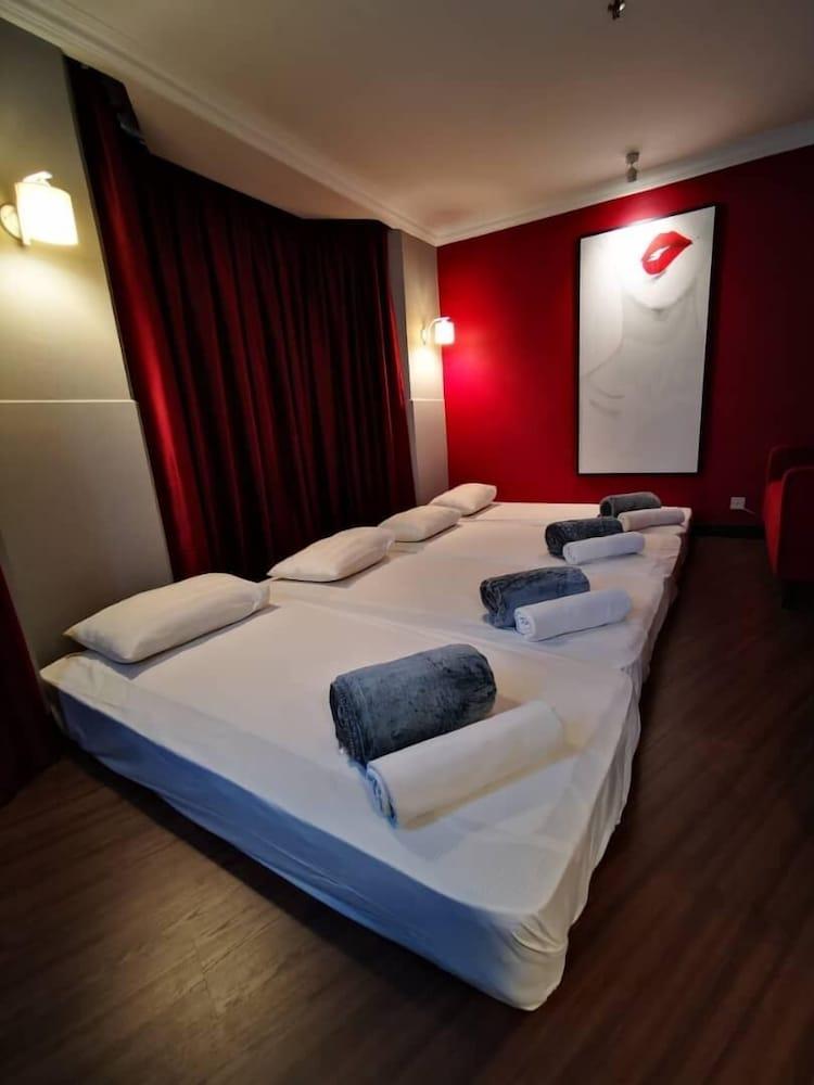 Regalodge Hotel & Spa Ипох Екстериор снимка