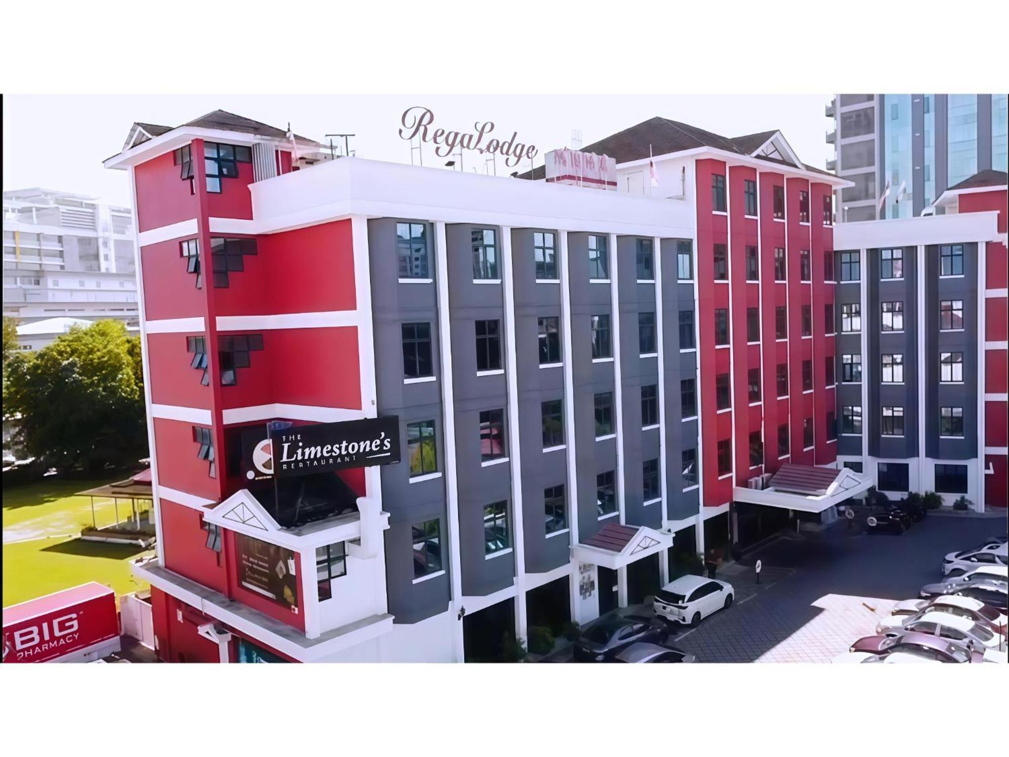 Regalodge Hotel & Spa Ипох Екстериор снимка
