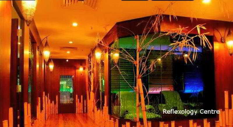 Regalodge Hotel & Spa Ипох Екстериор снимка