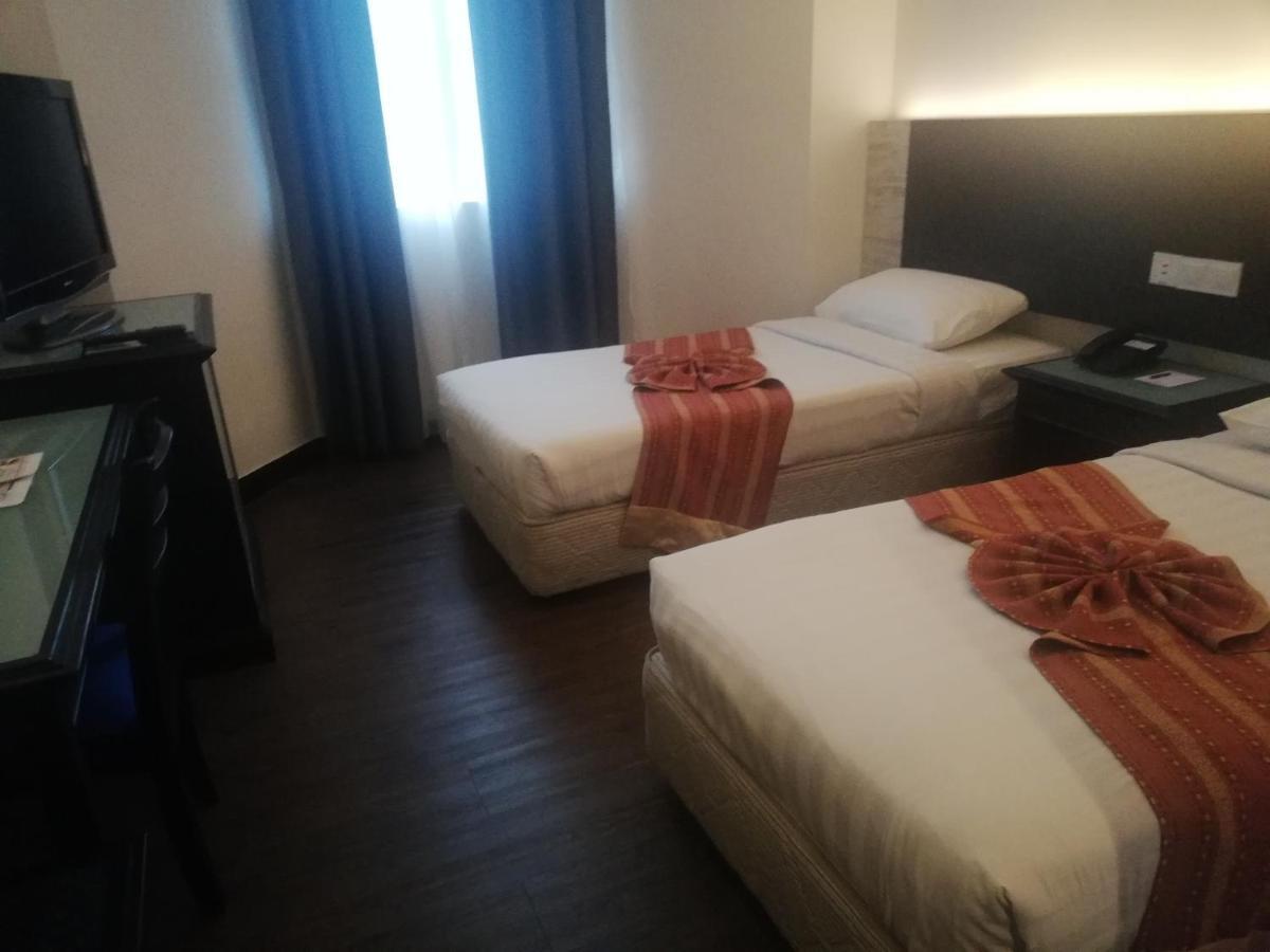 Regalodge Hotel & Spa Ипох Екстериор снимка